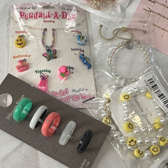 NWT GIRLS Jewelry and accessories lot bundle NEW - Picture 3 of 4